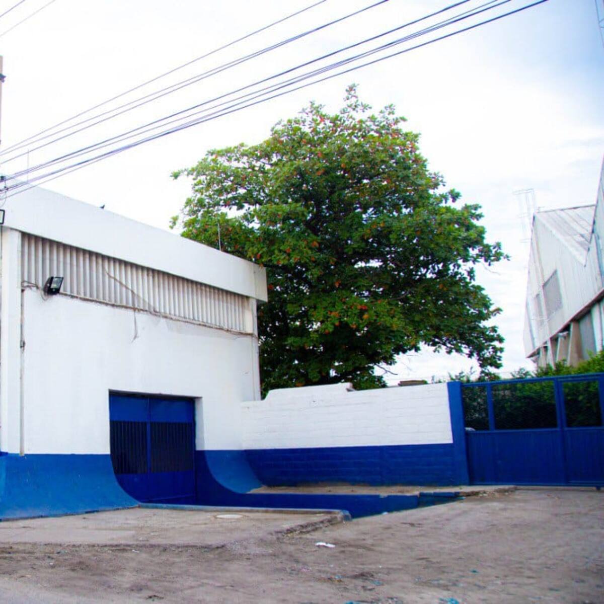 Por falla eléctrica, estación de aguas residuales en Santa Marta quedó sin servicio