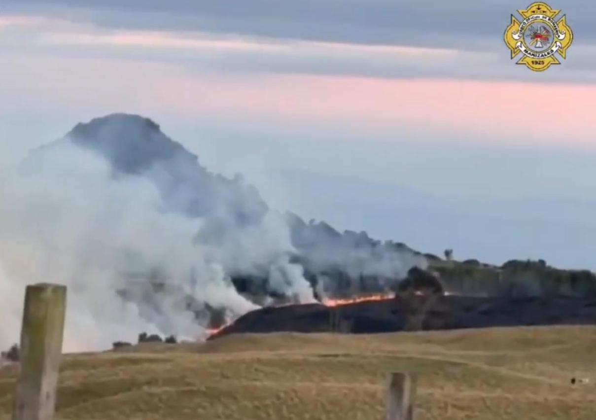 Foto captura video Bomberos de Manizales/ incendio Parque Nacional Natural de Los Nevados