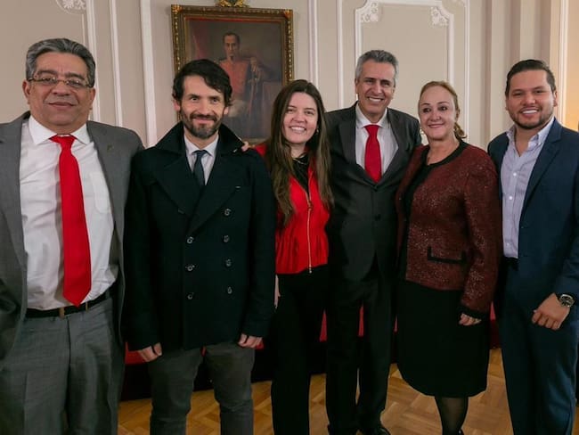 Los congresistas liberales invitados a la posesión de Velasco como MinInterior. Foto: suministrada congresistas liberales.