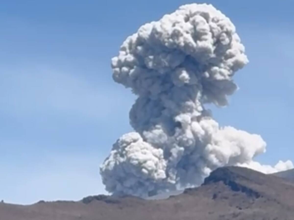 Persiste la emisión de ceniza en el volcán Puracé del Cauca