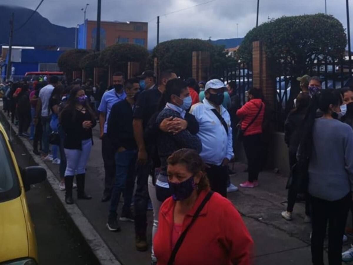 ¡Como si nada! Se presentan altas aglomeraciones en Bogotá por día sin IVA