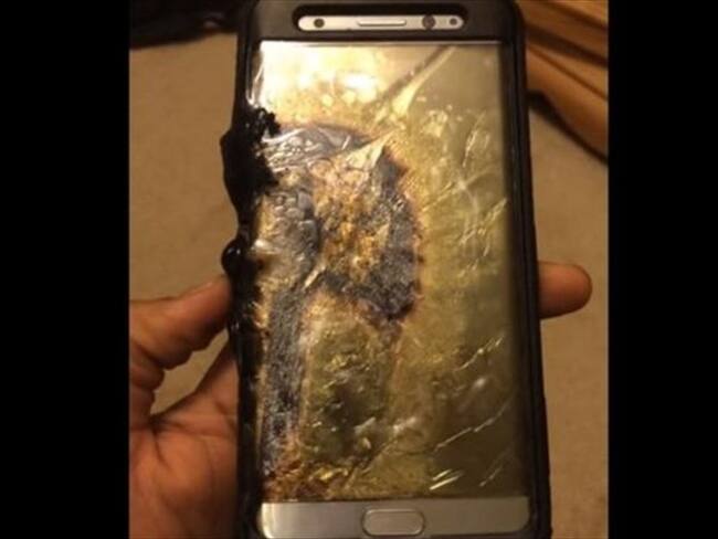 Este es el aspecto de un Galaxy Note 7 tras la explosión de la batería. Foto: ARIEL GONZALEZ
