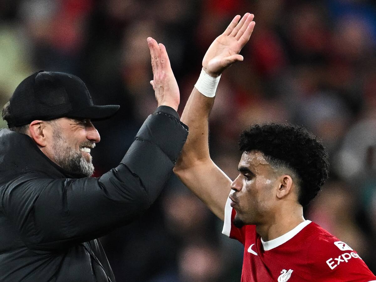 Video: así fue el abrazo entre Luis Díaz y Klopp en la despedida del alemán