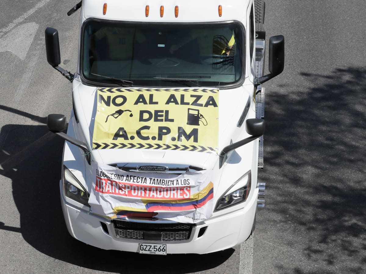 Denuncian amenazas contra el presidente de Fedetranscarga, Henry Cárdenas