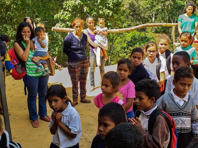 Imágenes de niños siendo atendidos por la ONG Acción Humanitaria por Venezuela en la localidad de Turgua, barrio El Caracol, zona rural de Caracas, Venezuela, el 6 de febrero de 2019. . Foto: Agencia Anadolu
