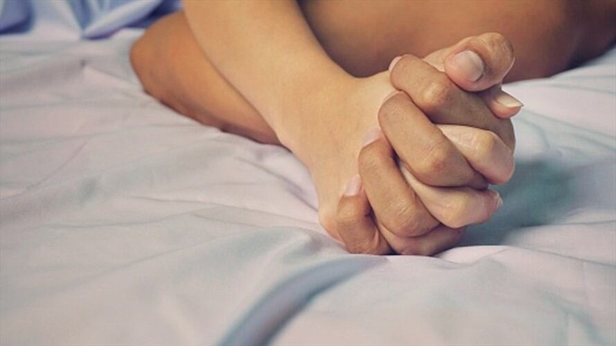 La práctica es una combinación con múltiples beneficios, y es ideal para incorporar variantes e innovar con la pareja.. Foto: Getty Images