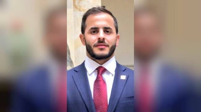 La posible movida del Partido de La U y el Clan Besaile sería hacer renunciar al representante Erasmo Zuleta Bechara para aspirar a la Gobernación de Córdoba. Foto: En Twitter, @ErasmoZB