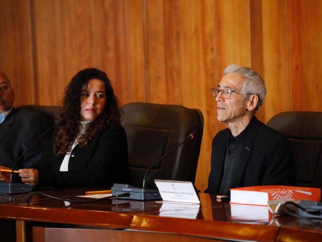 Padre de Roux agradeció a Corte Suprema por recibir informe de Comisión de la Verdad