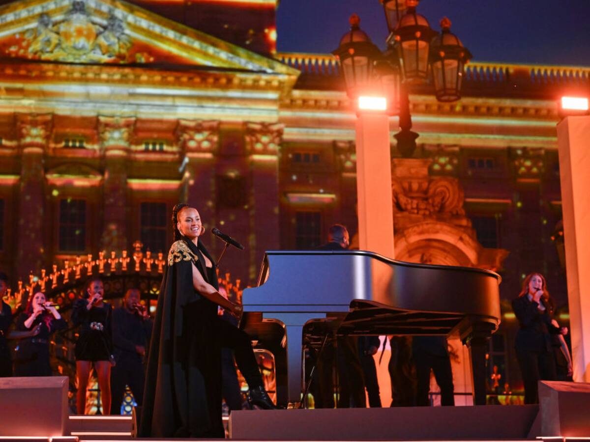 Video: estrellas de la música celebraron el Jubileo de Platino de la reina Isabel II