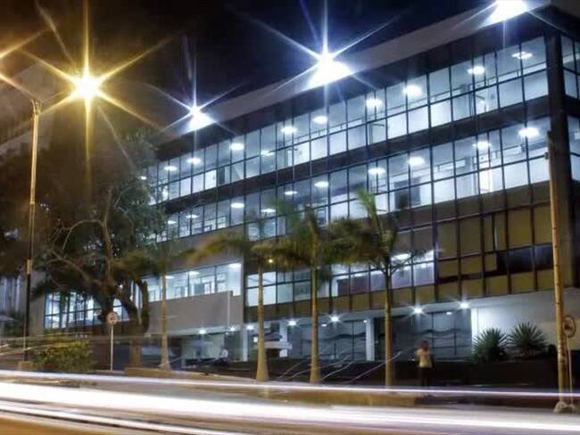 Las curiosas compras de la Uniautónoma