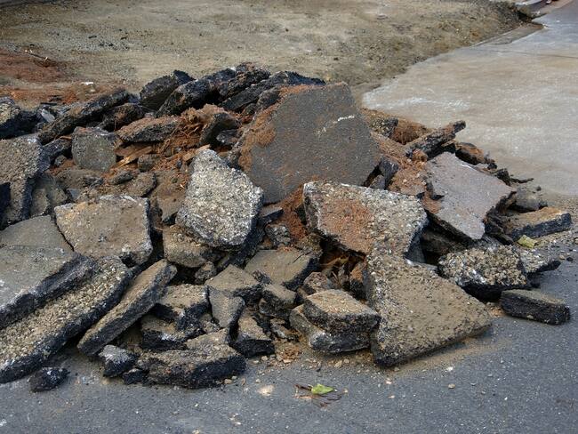 Imagen de referencia de vía en mal estado. Foto: Getty Images