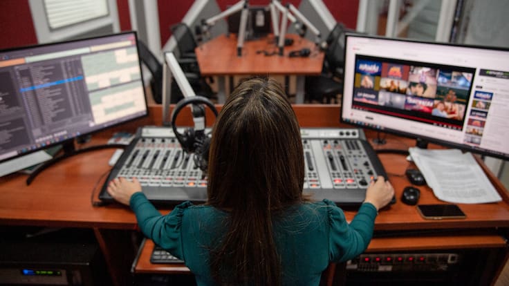 “Estoy aquí para acompañarte”: ‘Flor del Monte’ a los soldados del Ejercito Nacional