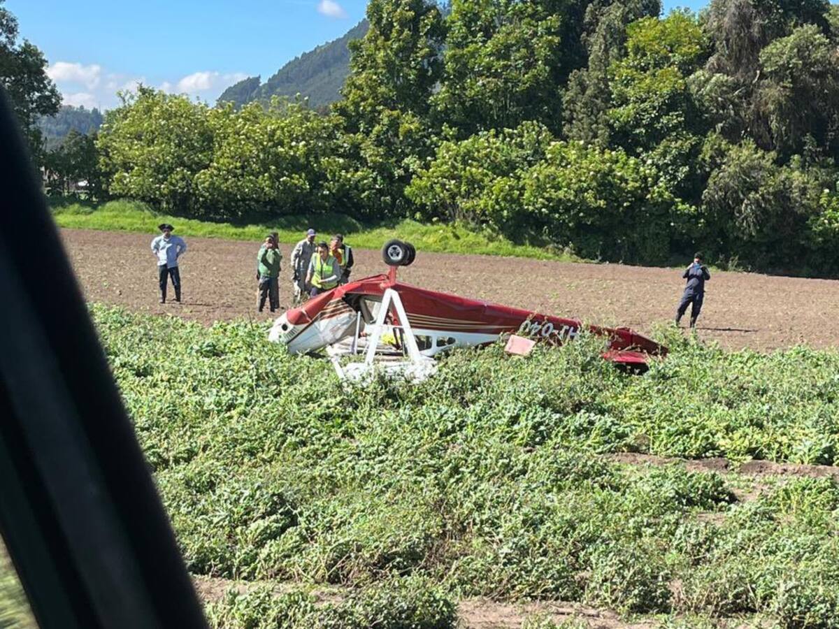 Aeronave aterrizó de emergencia en Chía, Cundinamarca: los dos ocupantes salieron ilesos
