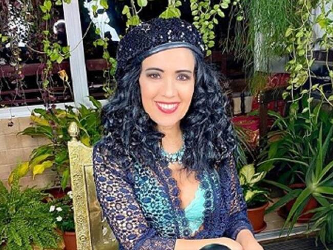 El erótico relato de Cristina del Valle en “Las 50 sombras del leit”