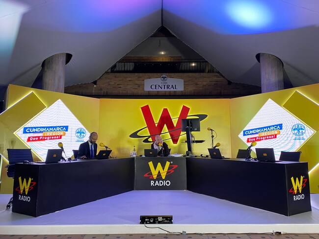 W Radio transmitió en vivo desde la Gobernación de Cundinamarca