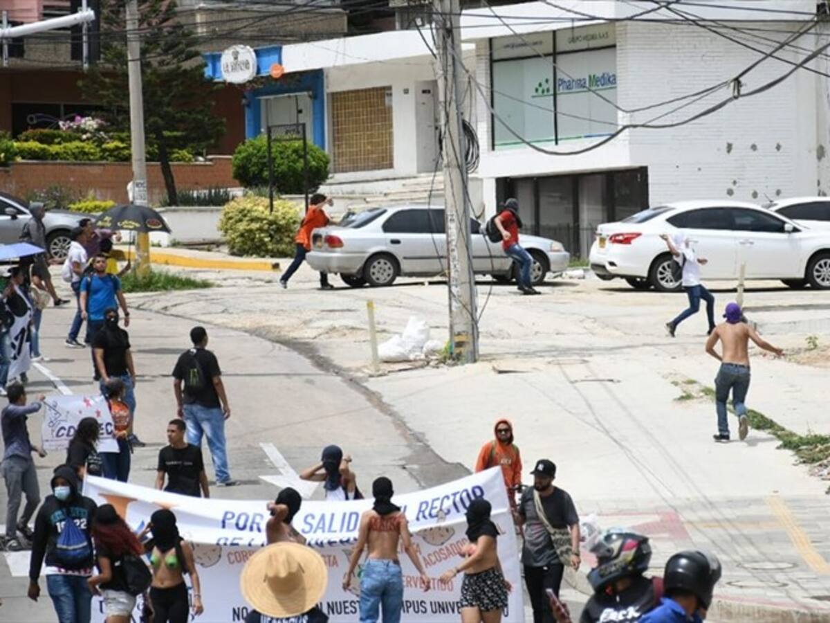 Encapuchados arremetieron contra sede de candidata a la Gobernación del Atlántico