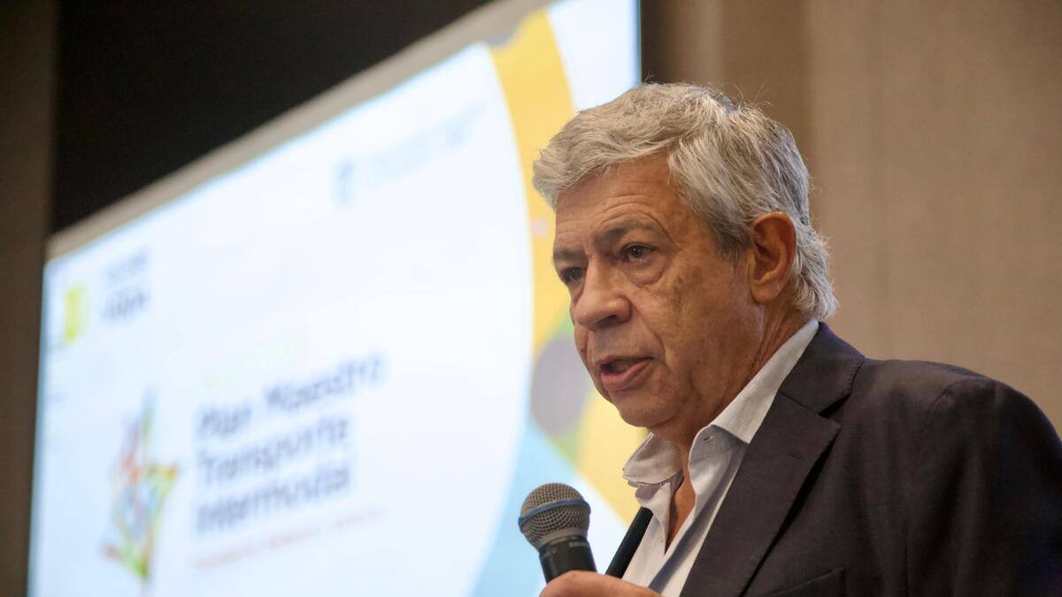 Consejo de ministros cada vez es más de activistas: exdirector del DNP, Jorge I. González