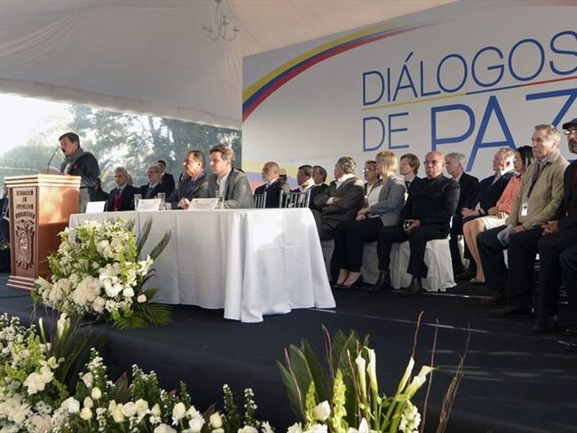 El gobierno del presidente Iván Duque decidió romper las negociaciones con el Eln por el atentado terrorista en Bogotá que dejó un saldo de 20 muertos. Foto: Getty Images