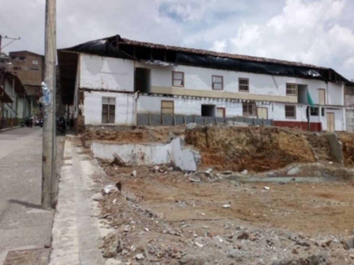 Más de siete años llevaría la construcción de un colegio en Apía, Risaralda