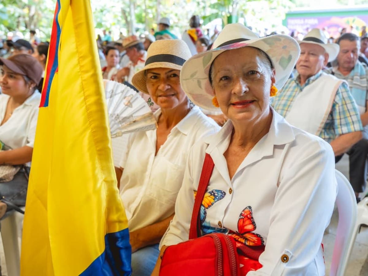 Más de 1,4 millones de campesinos han sido formados por el SENA en los últimos 4 años