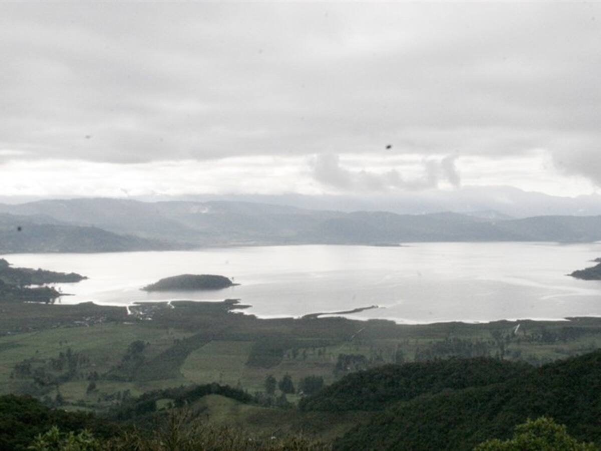 Tres menores mueren ahogados en la laguna de La Cocha en Pasto
