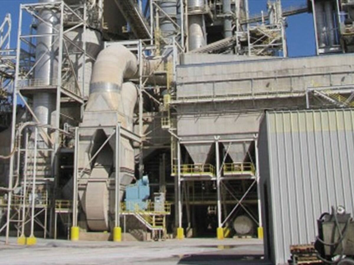 Habitantes de Nobsa siguen protestando por la contaminación de la cementera Holcim