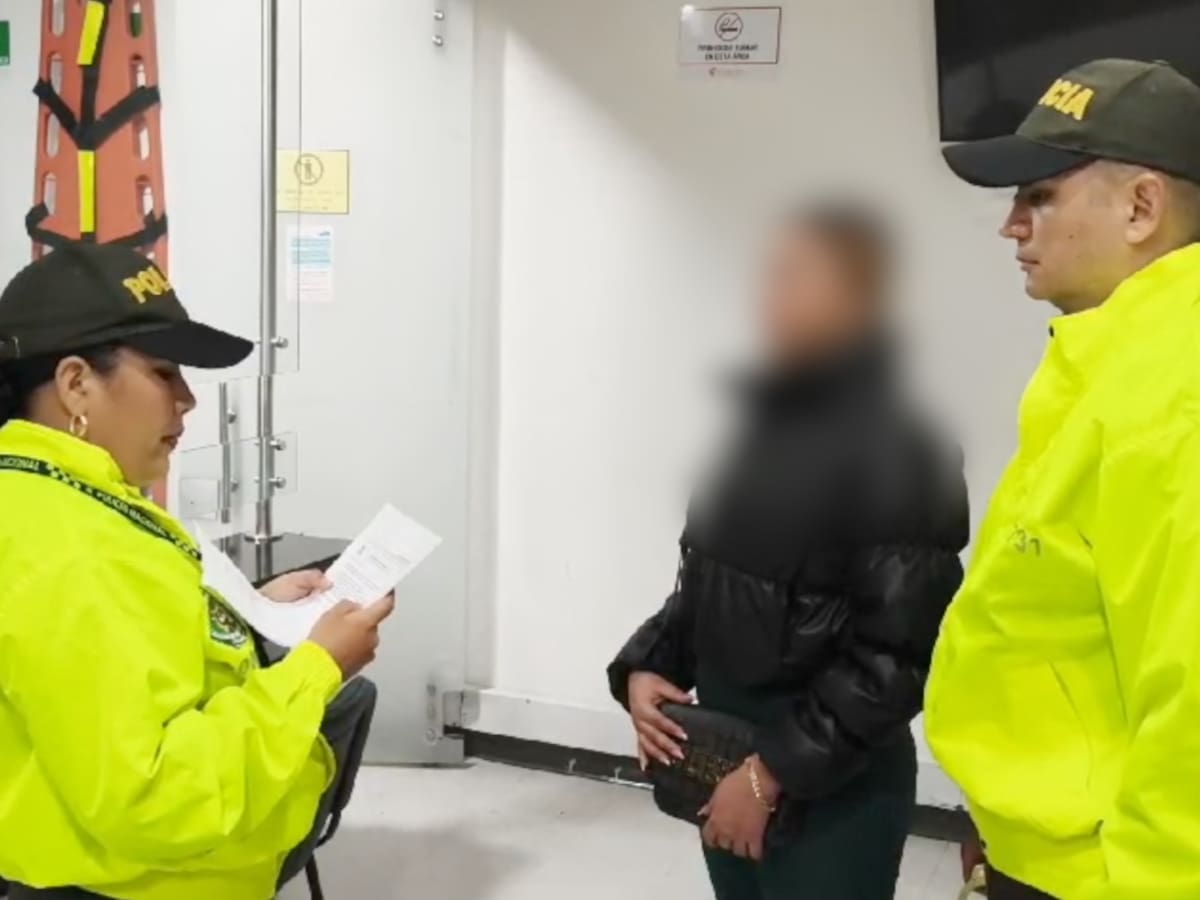 Mujer con circular azul de Interpol fue capturada: sería la responsable de un homicidio en Cimitarra