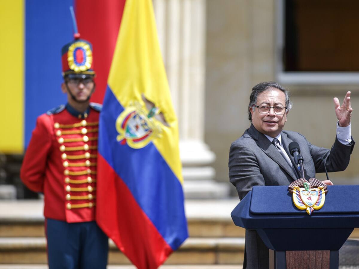 Petro, un presidente viajero