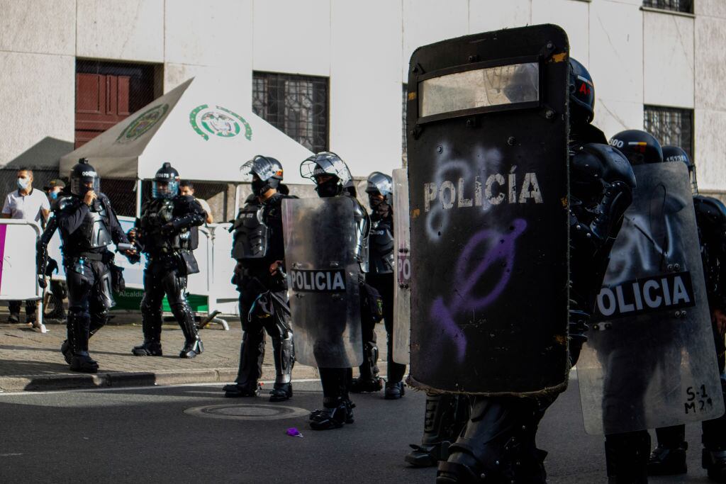 Escuadrón Móvil Antidisturbios, ESMAD. (Photo by: Miyer Juana/Long Visual Press/Universal Images Group via Getty Images)