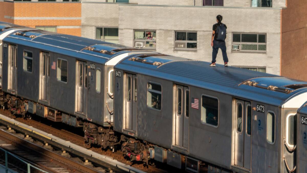 Joven colombiano murió cuando realizaba peligrosa práctica en el metro de Nueva York