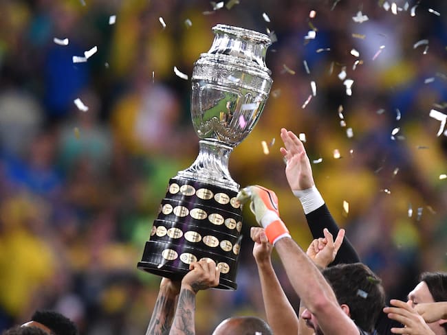 Trofeo de la Copa América. (Photo by Pedro Vilela/Getty Images)