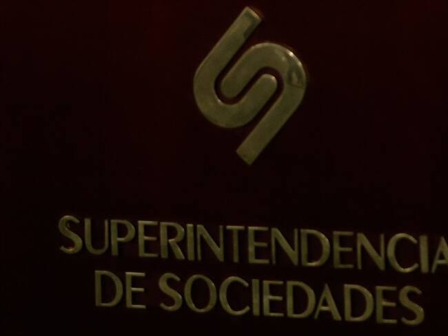 Supersociedades exige a compañías adoptar controles adecuados contra el soborno internacional. Foto: Colprensa