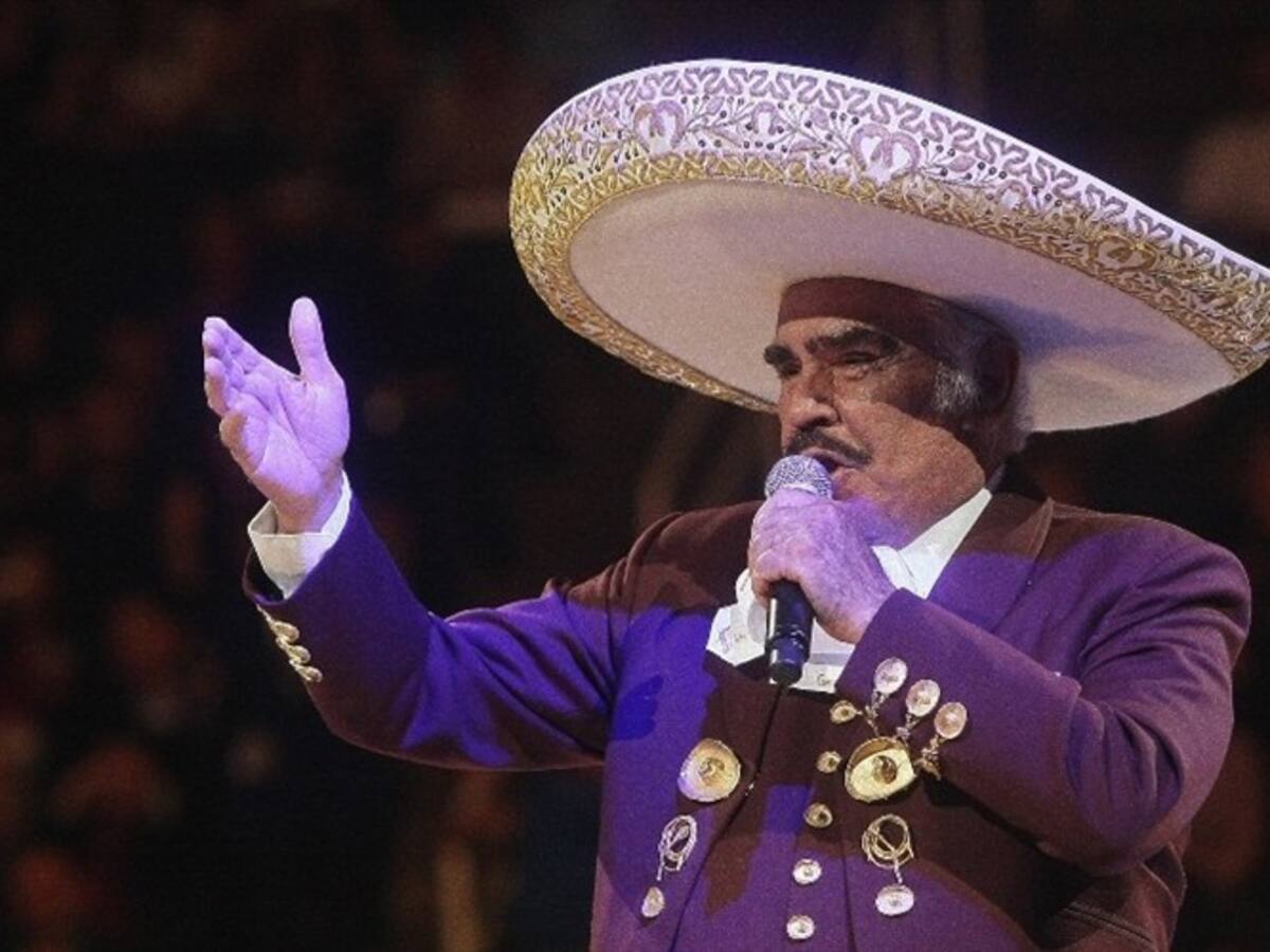 Vicente Fernández podría salir pronto de terapia intensiva, según reporte médico