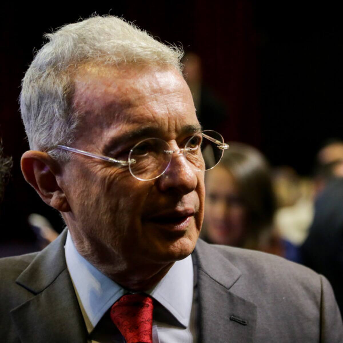 “Creen que, como ya no es furibe, entonces mansitico”: Uribe sobre oposición a Petro