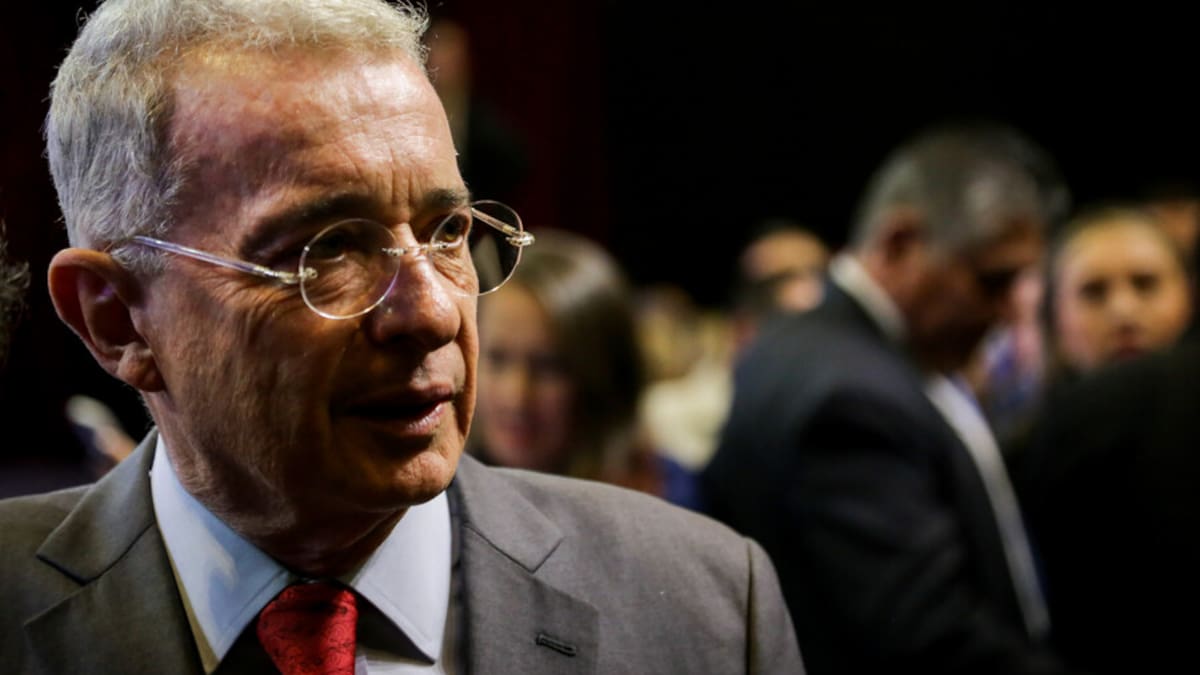 Caso Álvaro Uribe: fiscal Víctor Salcedo se declaró impedido