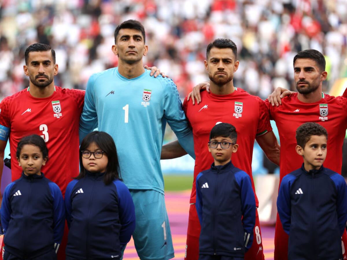 Selección de Irán no cantó himno en señal de protesta por la muerte de Mahsa Amini