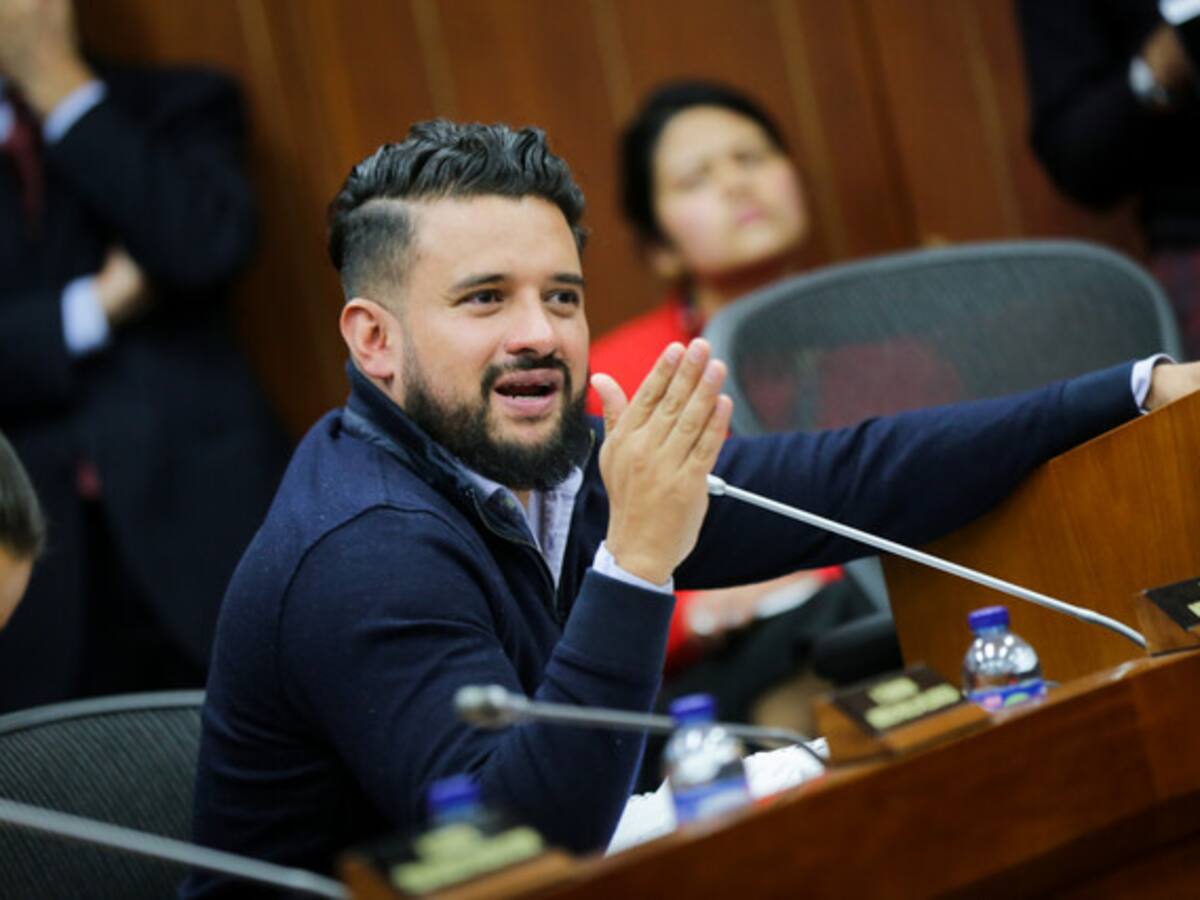 “El presidente es incorruptible y no acepta chantajes”: senador Inti Asprilla