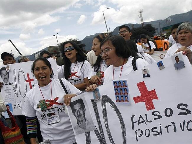La orden del juez se basa en que " ninguno de los militares que aparece en dicha imagen ha sido condenados por las autoridades".. Foto: