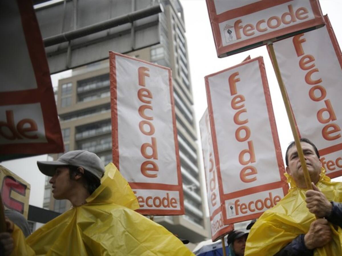 Con proyecto, se buscaría acabar con los paros de profesores