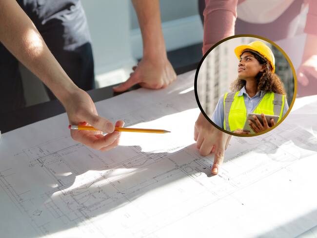 Personas diseñando un plano y de fondo una arquitecta en una obra de construcción. (Fotos vía Getty Images)