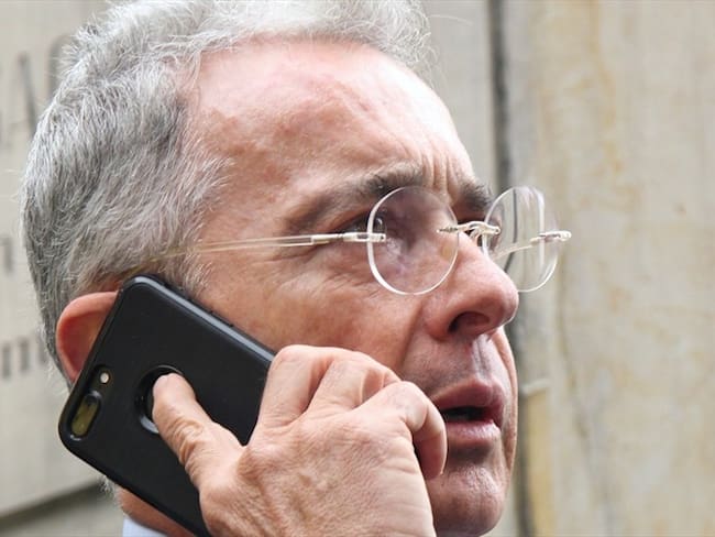 Prueba pone en duda que interceptaciones ordenadas por la Corte a Uribe fueron un error