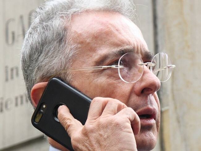 Prueba pone en duda que interceptaciones ordenadas por la Corte a Uribe fueron un error
