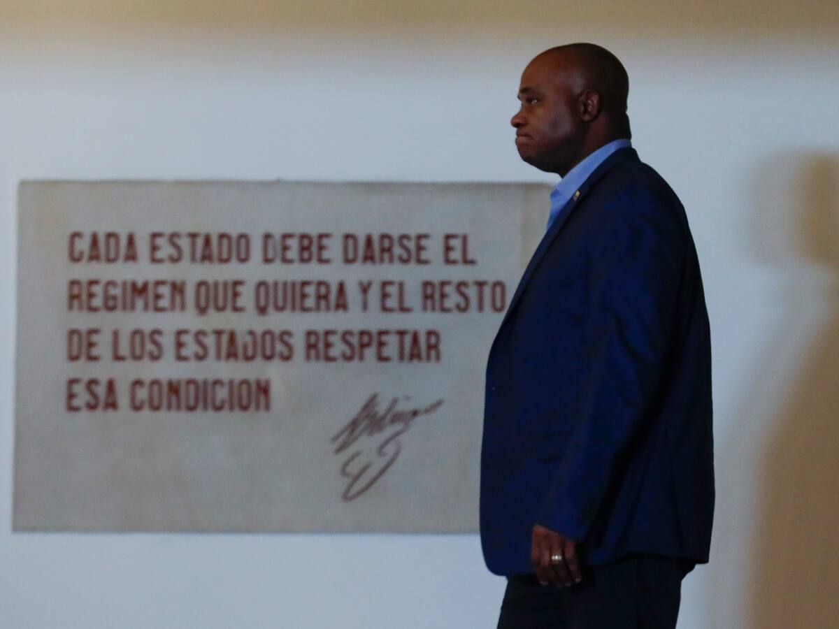 Aceptación de deportaciones y suspensión de aranceles: los detalles del acuerdo de Colombia y EE.UU.