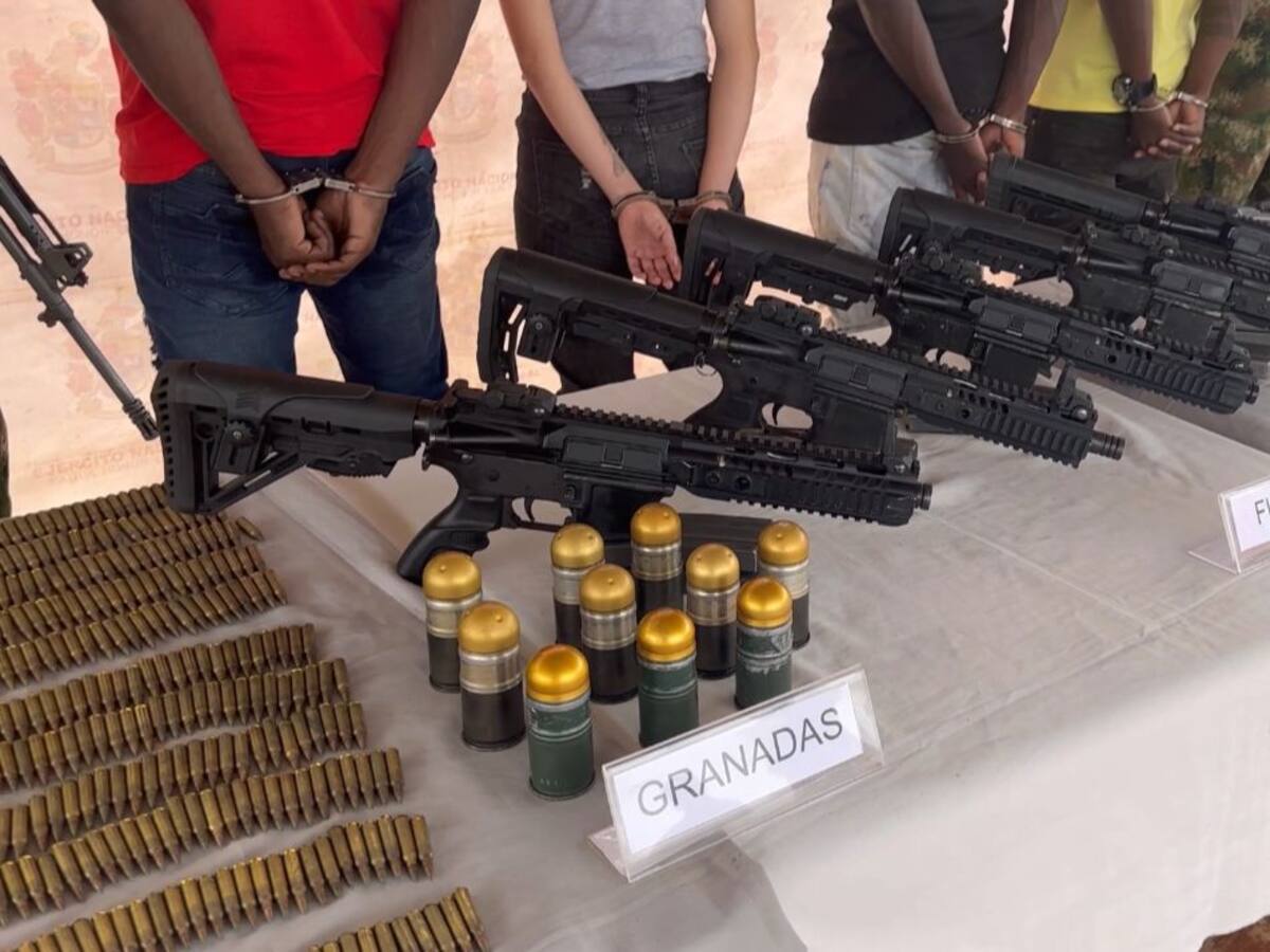 Nuevo golpe al Clan del Golfo: Ejército destruyó depósito de armas y capturó 4 integrantes