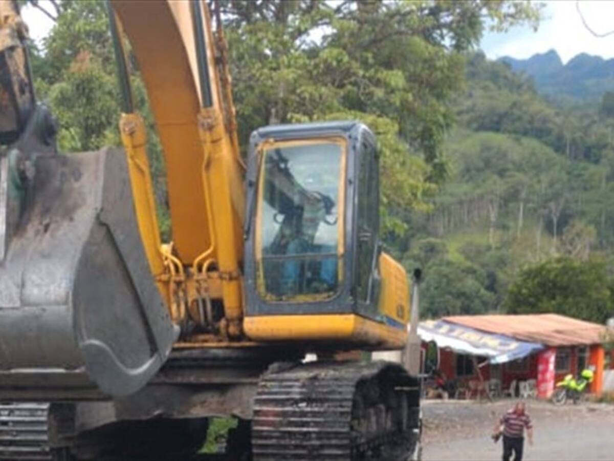 Ejército aumenta vigilancia en vía Sogamoso – Labranzagrande por quema de maquinaria