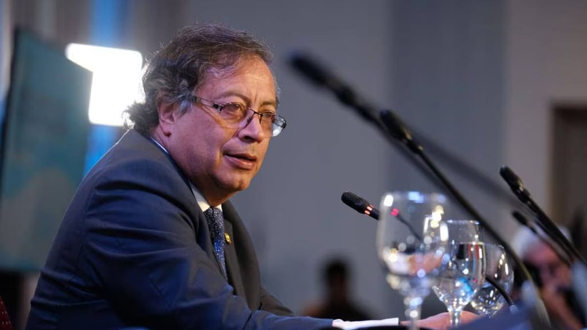 Petro propone cambiar cese bilateral al fuego por cese de hostilidades, ¿qué es?