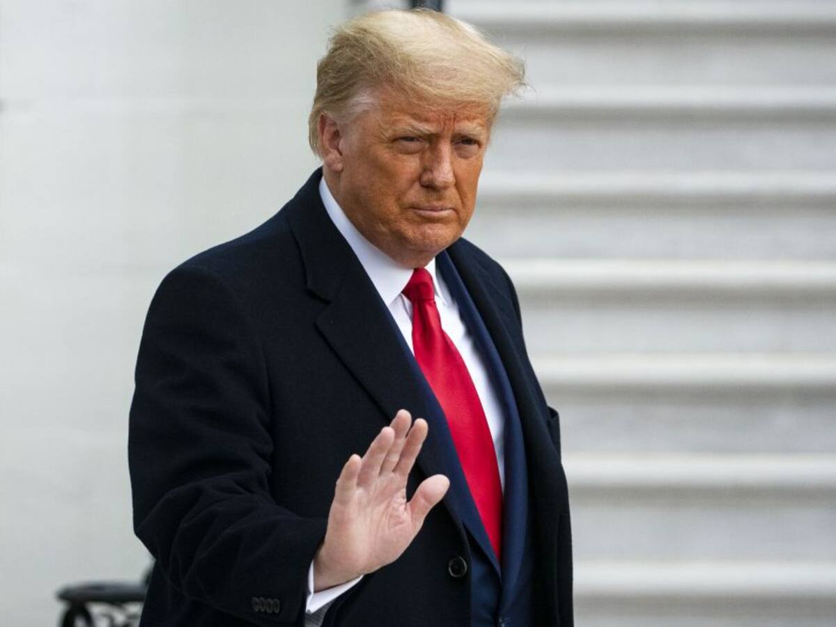 Juez ordena publicar documento censurado sobre allanamiento del FBI a casa de Trump