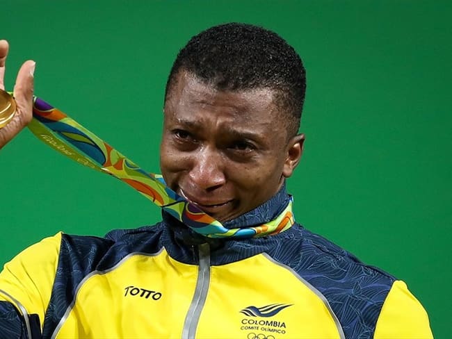 El colombiano Óscar Figueroa, quien se llevó el oro en levantamiento de pesas en los Juegos Olímpicos 2016. Foto: Colprensa