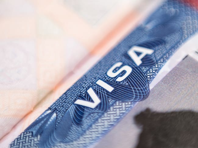 Imagen de referencia de la visa de Estados Unidos. Foto: Alexander W Helin/Getty Images