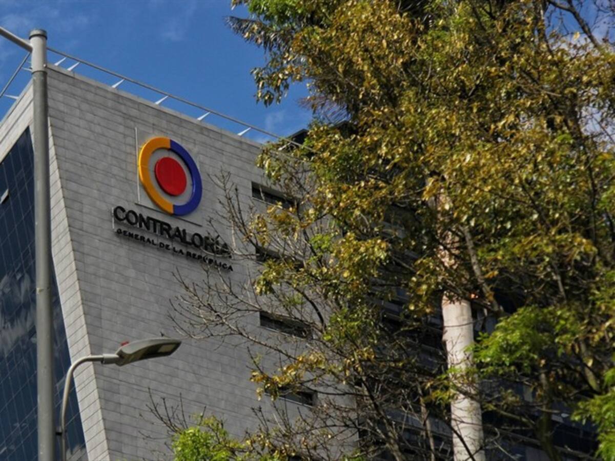Lafaurie, Felipe Córdoba y Wilson Ruíz, en lista de inscritos a la Contraloría